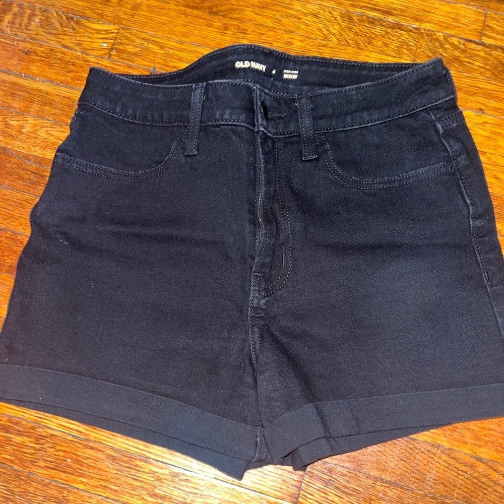 Old navy black booty short